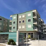 Girasole Apartments